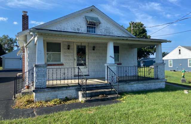Single Family Home in Codorus Township Gallery 1