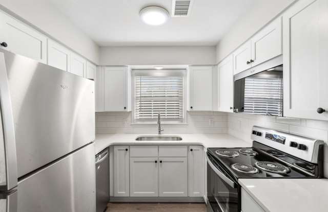 163 S. Eagle Creek photos photos