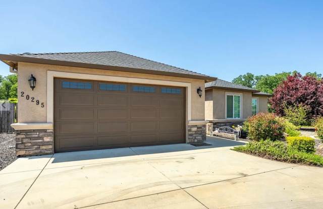 3-bedroom, 2-bathroom home located in the desirable Anderson! photos photos