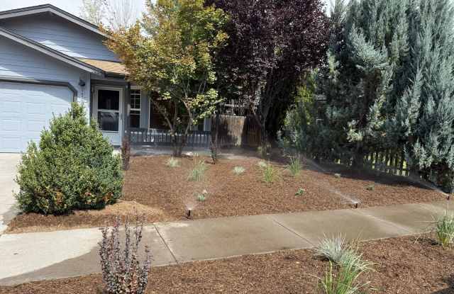 2420 Northeast Desert Willow Court photos photos