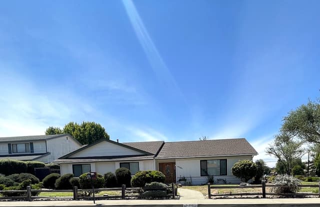 Spacious 3-Bedroom, 2-Bath Home on Corner Lot – Landscaping Included! photos photos