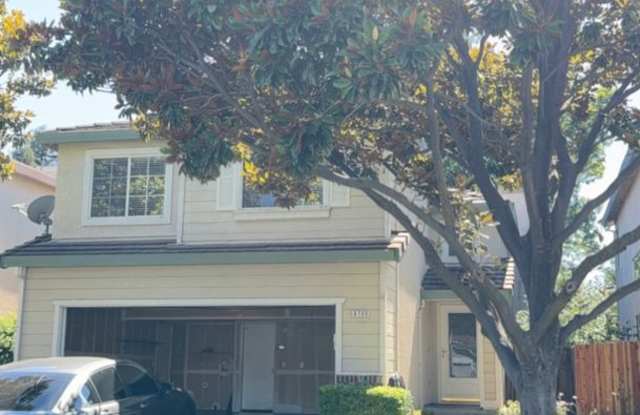 Gated Community Home in Cul-De-Sac photos photos