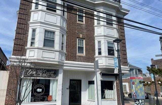 5301 Atlantic Avenue Gallery 1