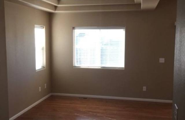 657 6th St. Gallery 2