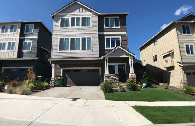 Luxury finishes throughout the home - 3 Bedrooms 2.5 Baths + Den photos photos