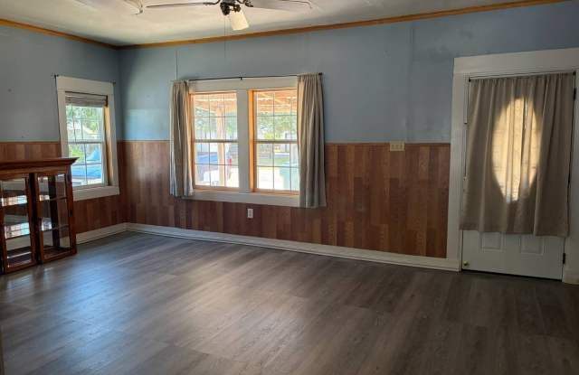 1316 Martel Gallery 2