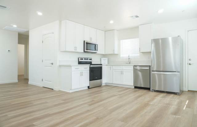 1236 S Farragut St photos photos