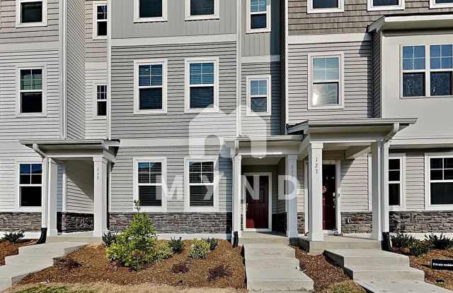 Room in 3 Bedroom Home at Sweet Lilac Way photos photos