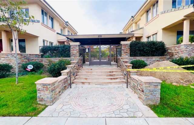 270 E Glenarm Street - 270 East Glenarm Street, Pasadena, CA 91106