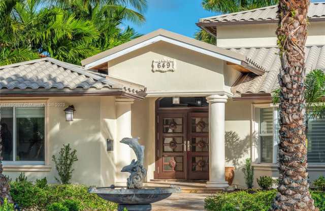 649 Hibiscus Dr Gallery 3