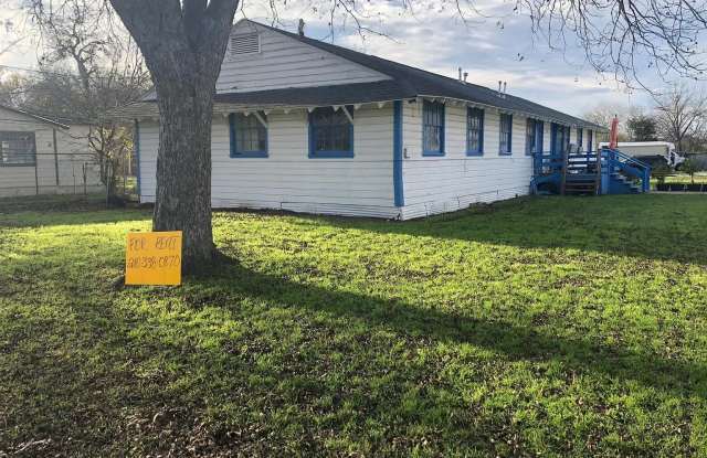 327 Bustillos Dr - 327 Bustillos Drive, San Antonio, TX 78214