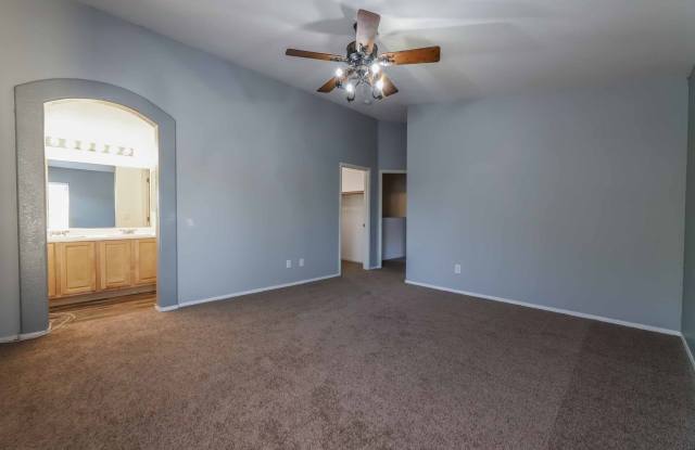 SUPER CUTE 3 BEDROOM TOWNHOME FOR RENT IN HENDERSON photos photos