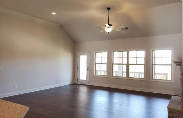 3708 Heirloom Loop Court Gallery 2
