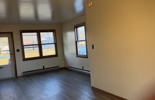 22062 Sunset Drive - 3 Gallery 2