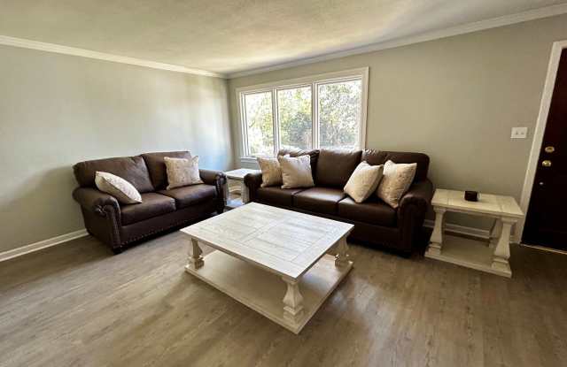 *Newly Renovated* 1903 Azalea Drive photos photos