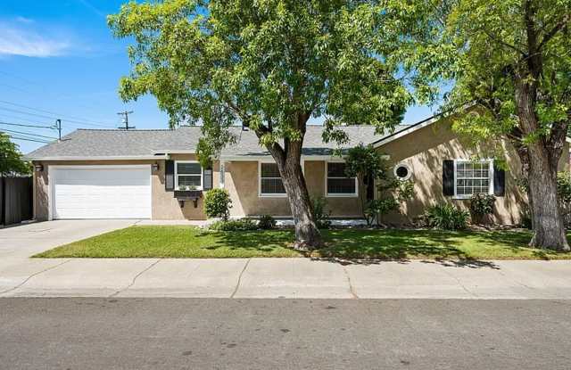 2633 N Grange Ave photos photos