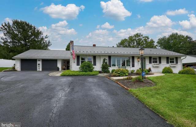 501 Longfellow Drive Gallery 3