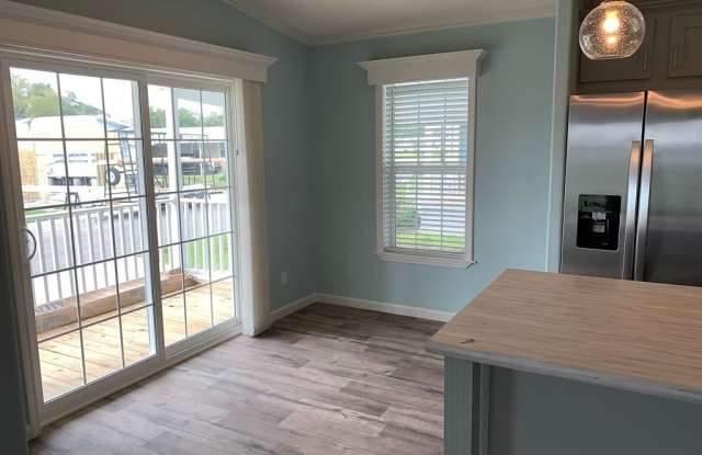 6429 Forest Lake Dr Gallery 4
