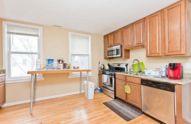 1458 West Melrose Avenue - 1458 West Melrose Street, Chicago, IL 60657