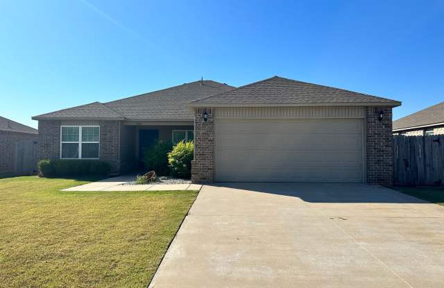 Charming 3-bedroom, 2-bath Home Available in Mustang! - 1940 West Hunters Springs Way, Mustang, OK 73064