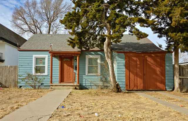 Cozy 3 Bed 1 Bath Home Near Texas Tech University. photos photos