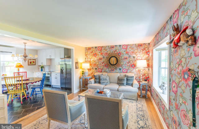800 BLUE RIDGE Avenue photos photos