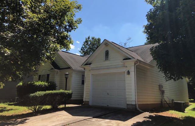 10327 Creswell Ct - 10327 Creswell Court, Charlotte, NC 28215