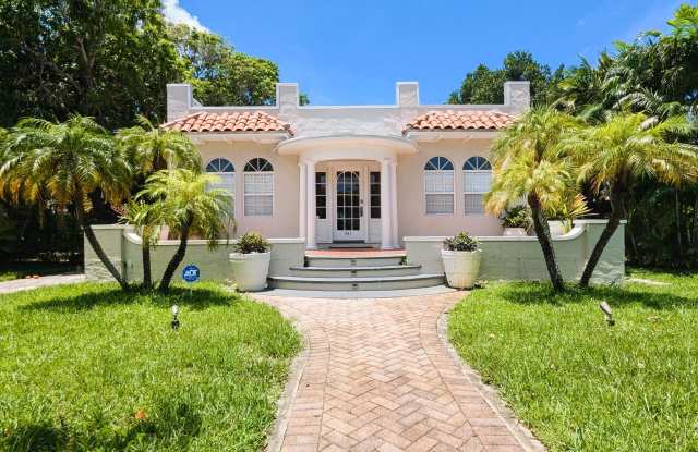 441 26th Street - 441 26th Street, West Palm Beach, FL 33407 441 26th Street - 441 26th Street, West Palm Beach, FL 33407