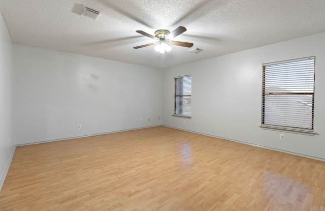 7610 MONTFORD PL Gallery 4