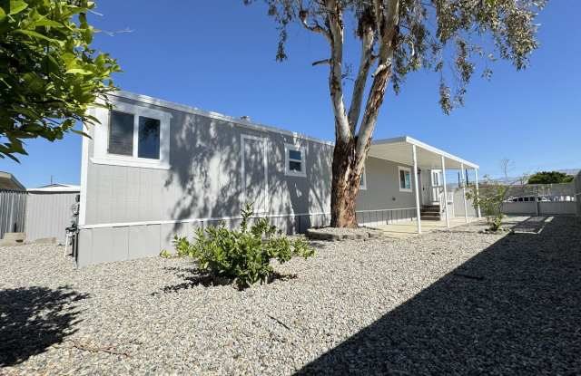 COMING SOON!!! 3 Bedroom 1 Bathroom Recently Updated Home in Thousand Palms! photos photos