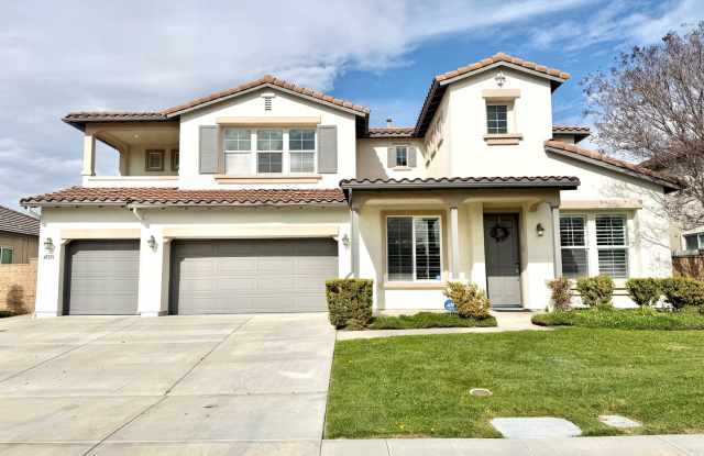 Spacious 5 Bedroom Wolf Creek Home with Balcony, Loft  Secondary Kitchen - 45551 Bayberry Place, Temecula, CA 92592
