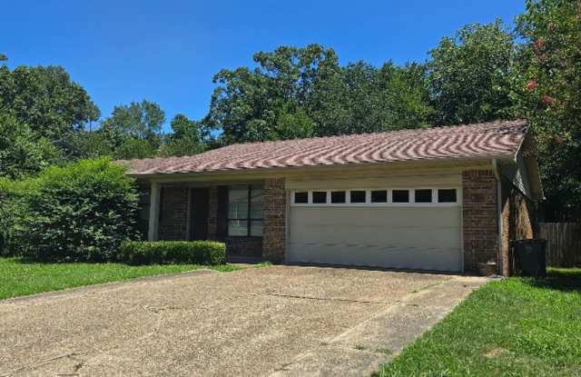 3 bedroom 2 bath home + bonus room for lease photos photos