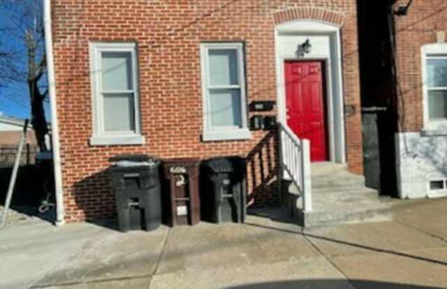 Freshly updated 2-bedroom unit, $1,500.00, Southbridge neighborhood, Wilmington photos photos