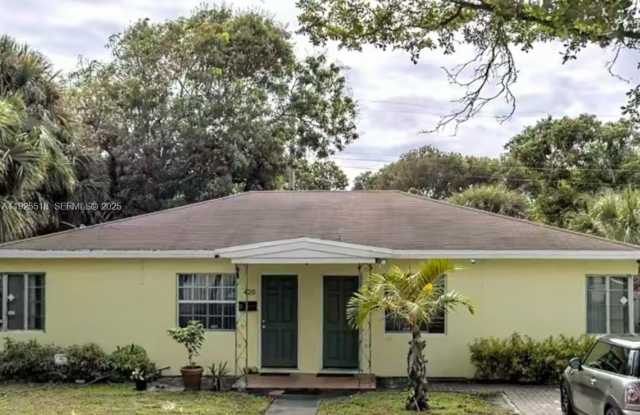 420 56th St photos photos