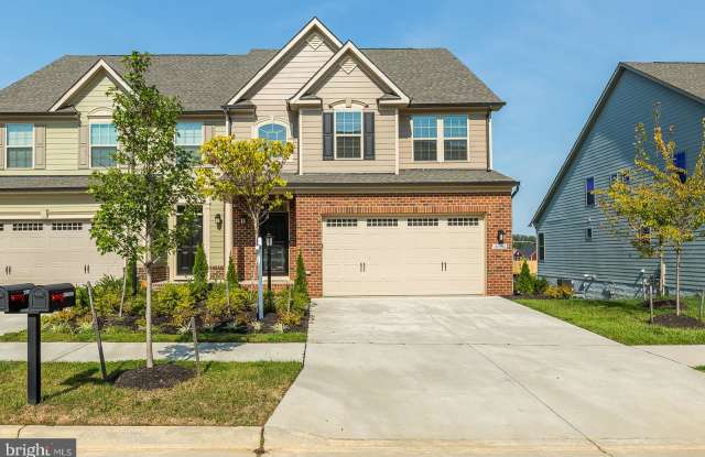 18056 RED MULBERRY ROAD - 18056 Red Mulberry Road, Cherry Hill, VA 22026
