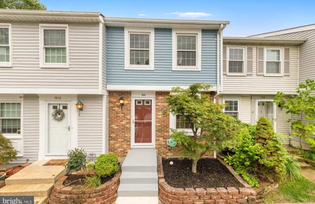 1614 10TH STREET S - 1614 10th Street South, Arlington, VA 22204