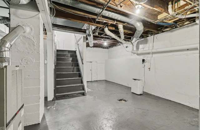 702 Fenimore Ave 3B/1BA Single-Family Home $1499- Ask about our Security Deposit Alternative! Gallery 1