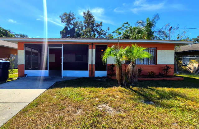 2413 E 38th Ave photos photos