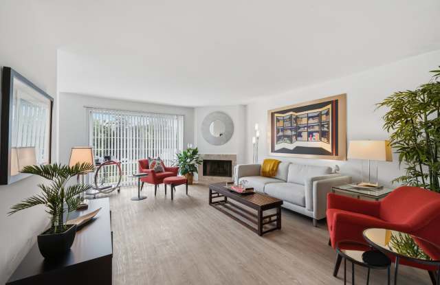 Aldingbrooke Apartments Gallery 1