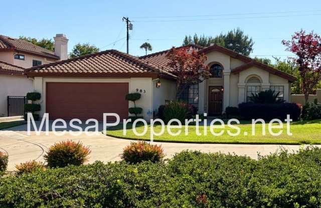 983 Via Serana photos photos