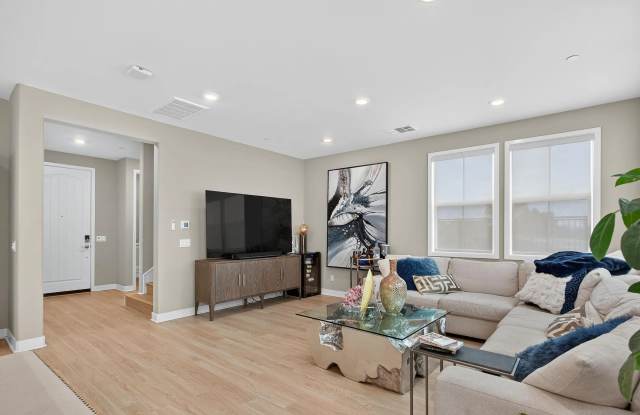 1733 Artemisia Ct Gallery 4