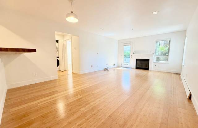 Spacious Capitol Hill Bedroom w/ Private Patio - Two Storage Spaces Included! $3395 AVAILABLE NOW! MOVE IN SPECIAL! Gallery 4