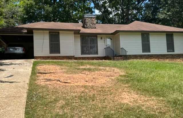 North Columbus 3 BR, 2BA, Great room and fenced yard photos photos