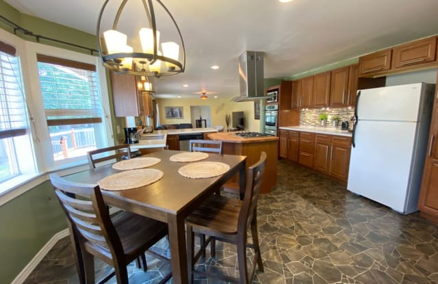 394 22nd Ave Ct - 394 22nd Avenue Court, Milton, WA 98354