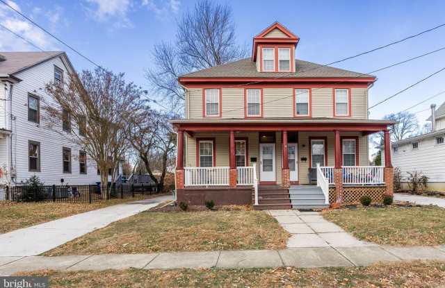 109 W CENTRAL AVENUE - 109 West Central Avenue, Moorestown-Lenola, NJ 08057