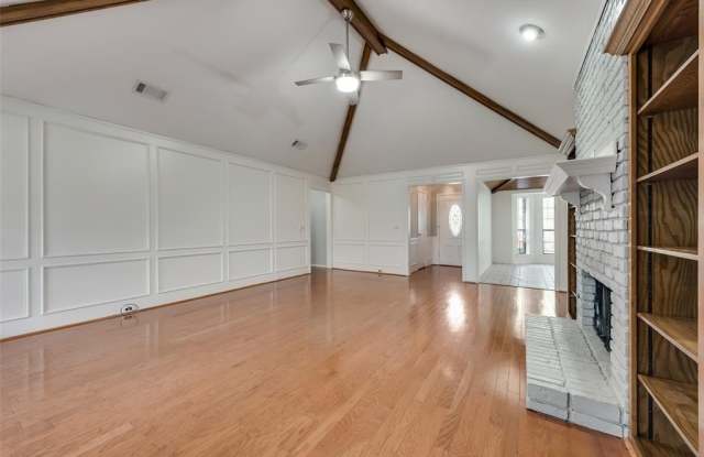 1114 Sandy Creek Drive Gallery 4