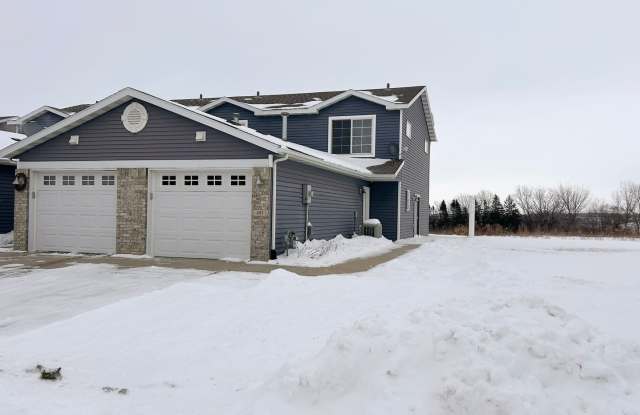 Incredible views from this end-unit townhome! - 491 Pointe Court Southwest, Rochester, MN 55902