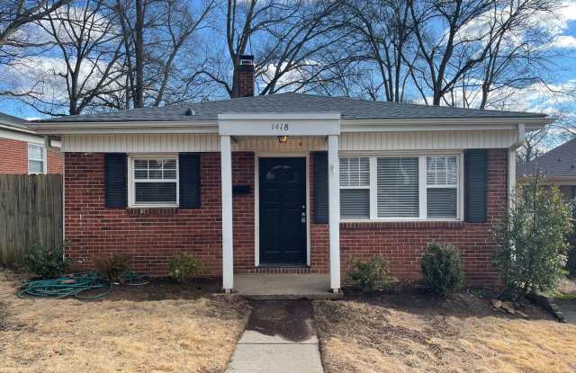 Adorable Two Bedroom Duplex in Plaza Midwood! Gallery 4