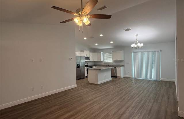 7752 N WALTON Terrace Gallery 3