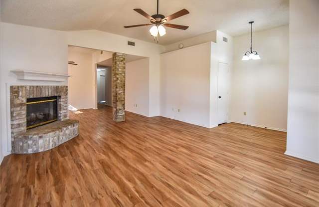 4025 Tulip Tree Drive Gallery 3